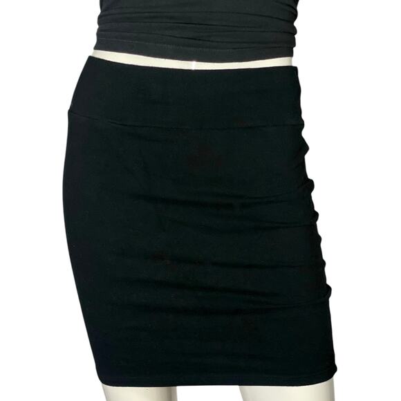 Set of Two Y2K Mini Skirts - Picture 2 of 7